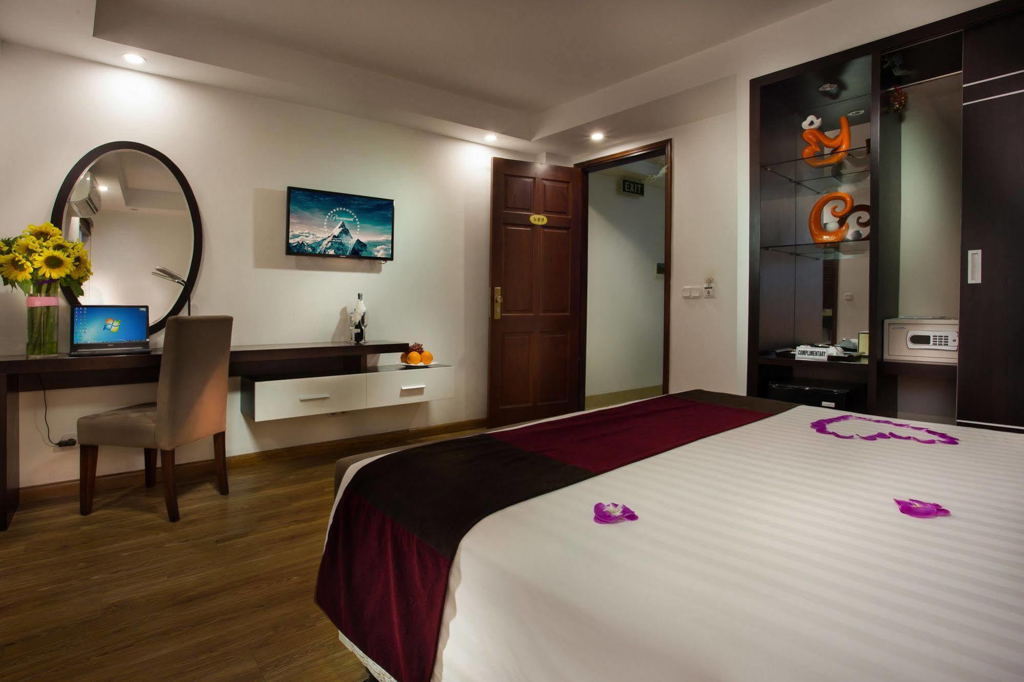 Parklane Hanoi Hotel Екстериор снимка